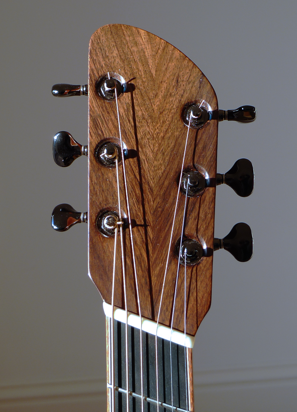 headstock, gotoh 510, montgomery guitars
