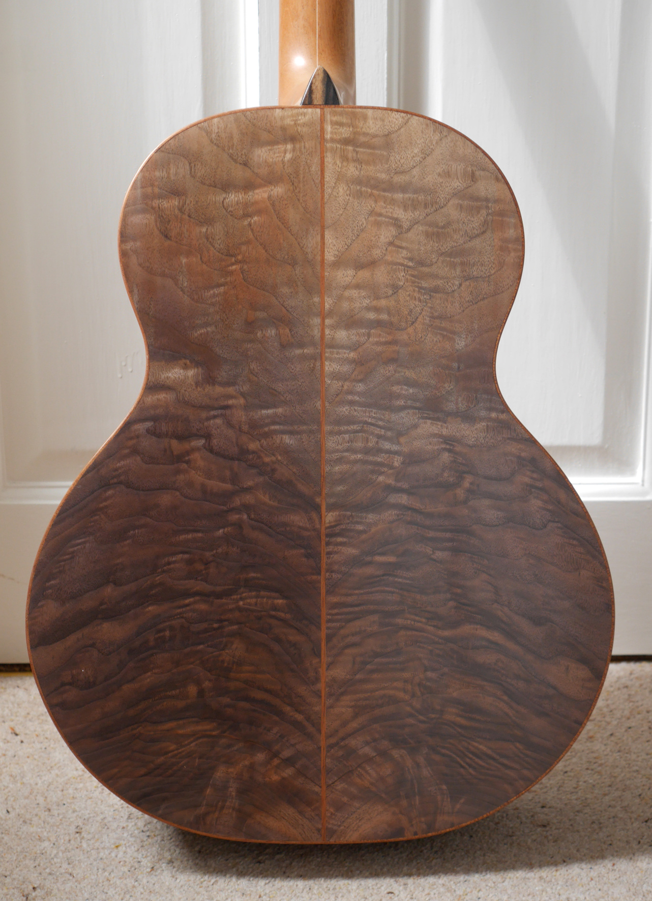 andreas montgomery, figured walnut, acoustic, Montgomery guitars, luthier